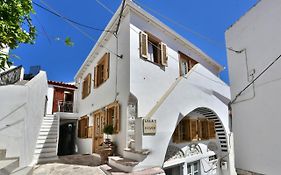 Lelas House
